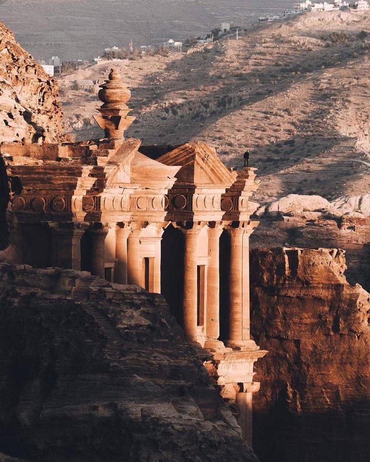 Petra Aretas Hotel Wadi Musa Exteriör bild